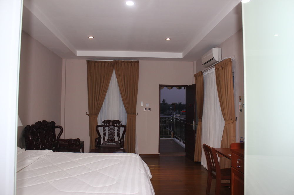 Thong'S Inn Hotel Kualanamu Medan Exterior photo